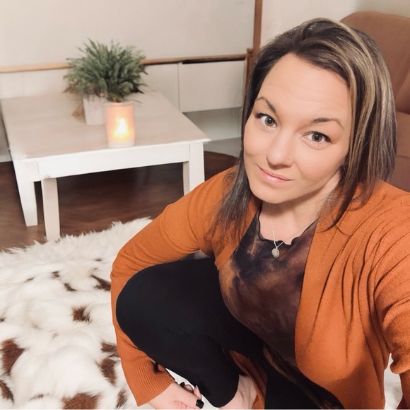 💕 SHELBY IS LIVE COME JOIN SHARE SHOW!! 💕 - Picture 2 of 16